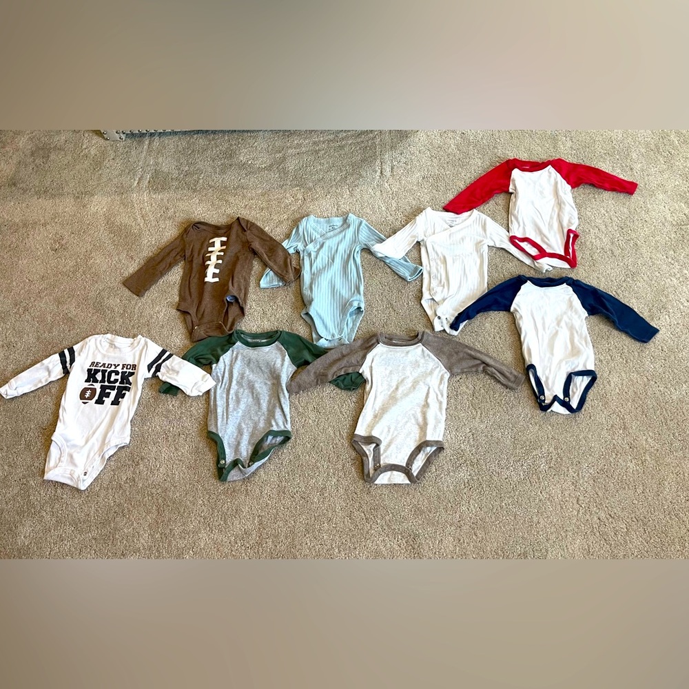 Carters Long Sleeve Onesies, Size 9M, lot of 8
